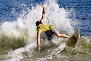 星空体育官网-CBA季后赛激战正酣 辽宁队卫冕之路再遇强敌挑战