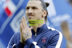 星空体育下载-巴恩斯利新星复刻经典，雷耶斯-克利里半场吊射惊艳足坛