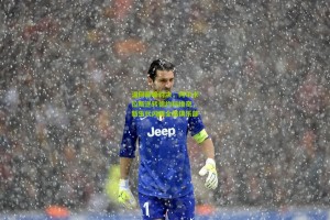 星空体育下载-温网巅峰对决，阿尔卡拉斯逆转德约科维奇，新生代闪耀全英俱乐部